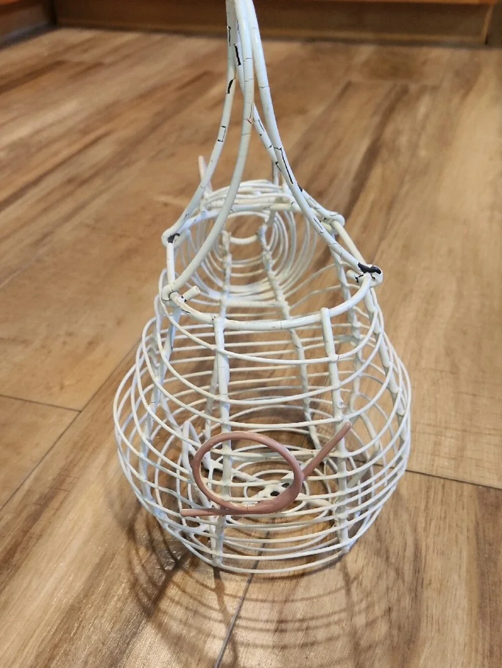 Vintage Pig White Wire Basket - Decorative Storage